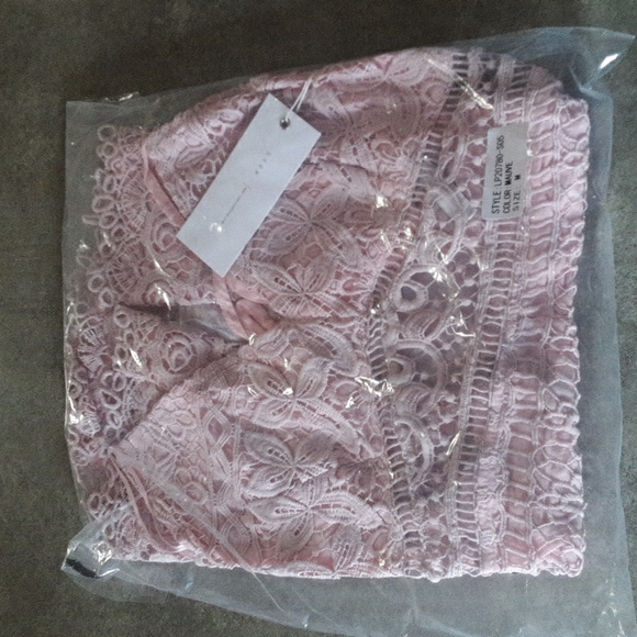 Crochet romper - Picture 5 of 9